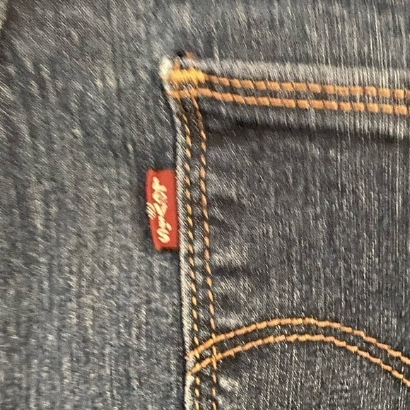 Levi’s jeans pull on with elastic band , blue mid rise size 6, good preowned con - Picture 3 of 8